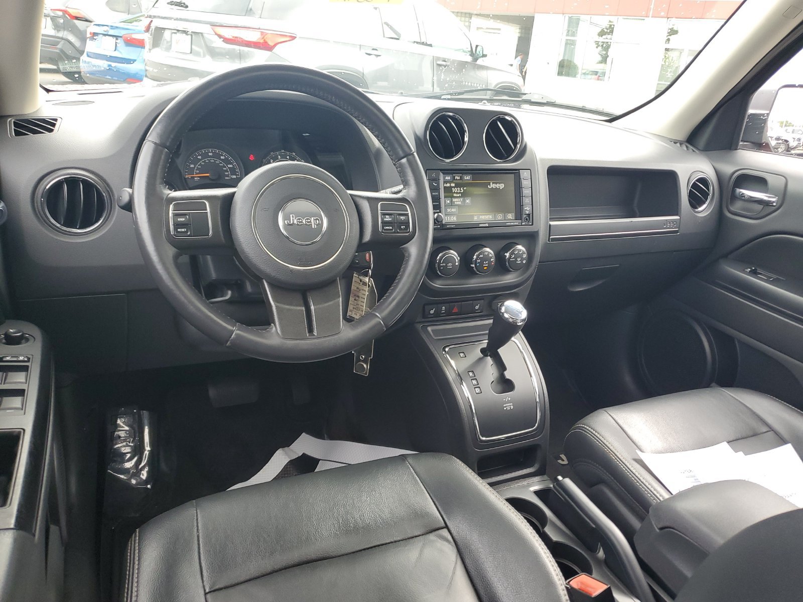 Used 2017 Jeep Patriot High Altitude AWD/4WD image 10