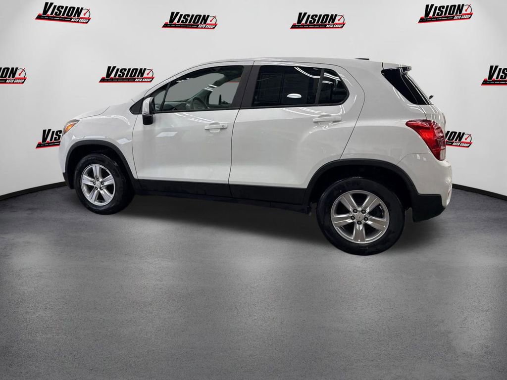 Used 2018 Chevrolet Trax LS image 8