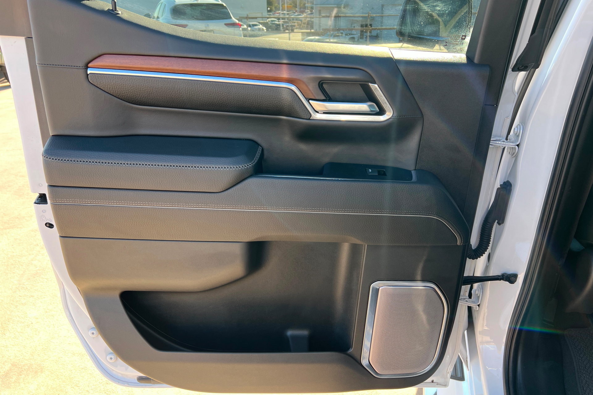 Used 2024 GMC Sierra 1500 Denali AWD/4WD image 19