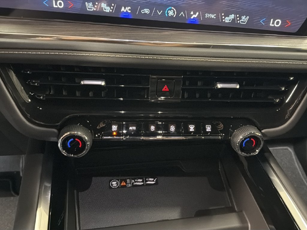 New 2026 Chevrolet Suburban Premier AWD/4WD image 26
