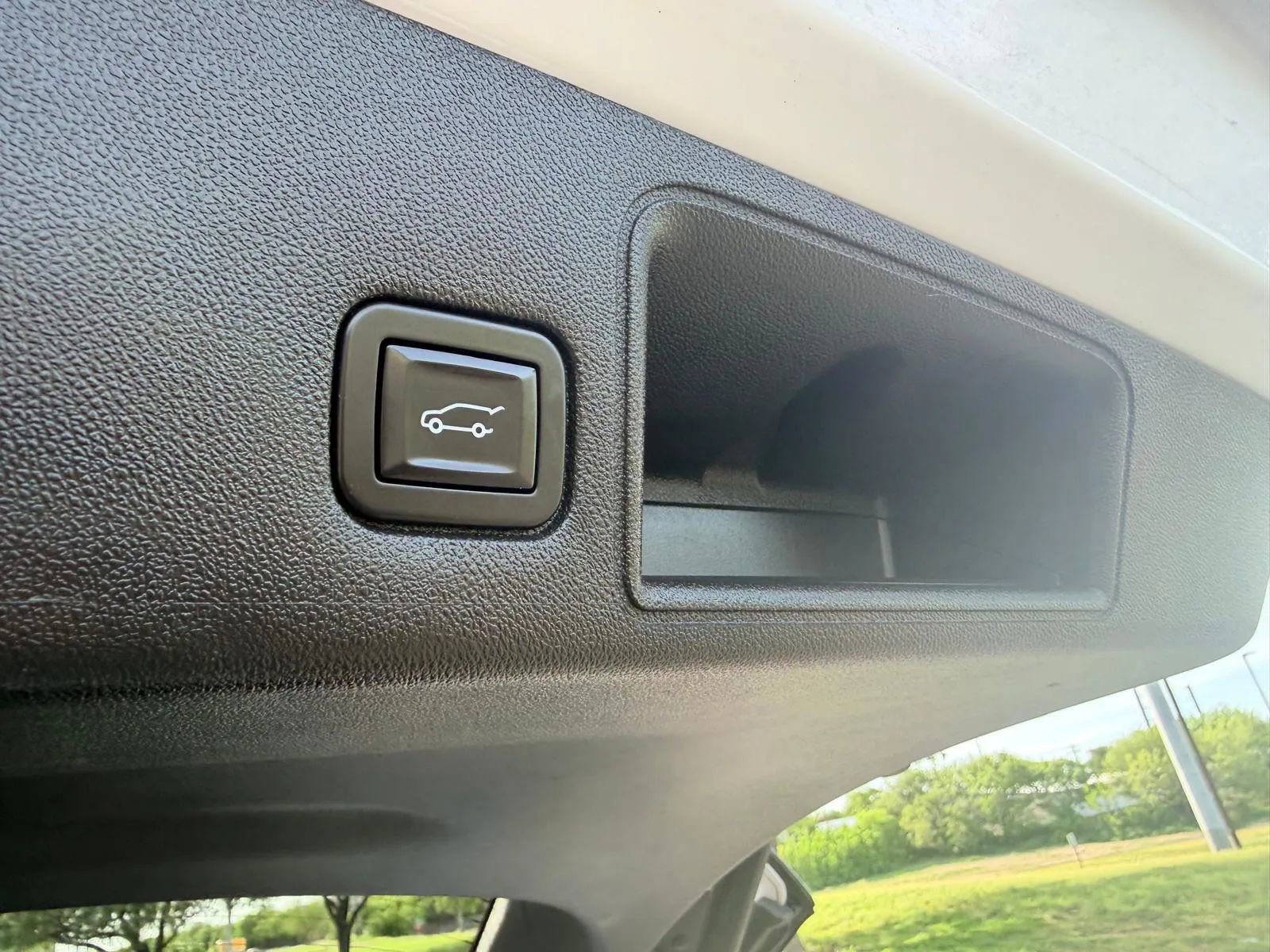 Used 2019 GMC Terrain Denali w/ Advanced Safety Package AWD/4WD image 21