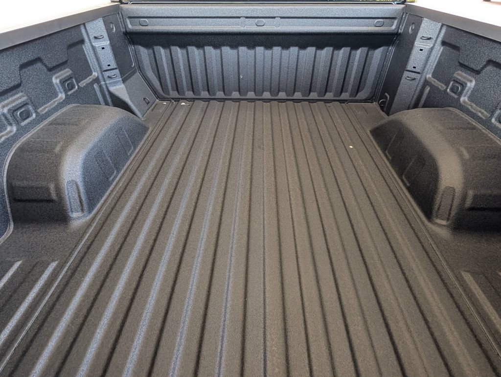 New 2026 Chevrolet Silverado 1500 Custom w/ LPO, Dark Essentials Package RWD image 25