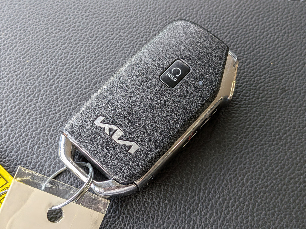 Used 2023 Kia Sportage EX FWD image 28