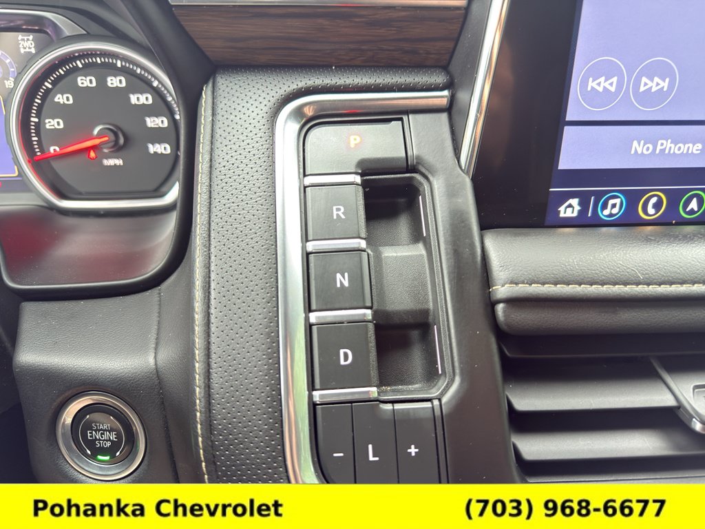 Used 2021 Chevrolet Tahoe Premier w/ Premium Package AWD/4WD image 16