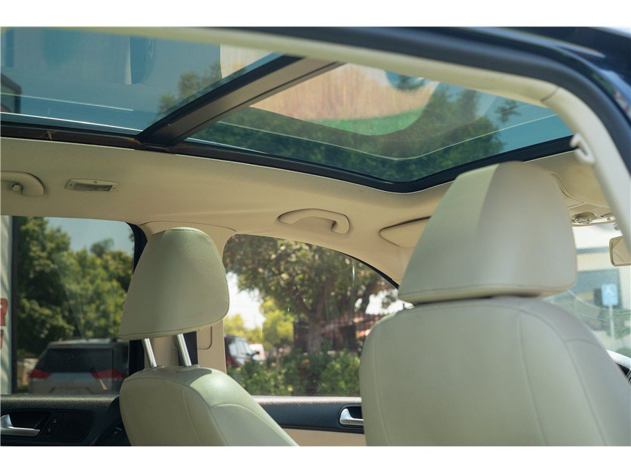 Used 2013 Volkswagen Tiguan S FWD image 41