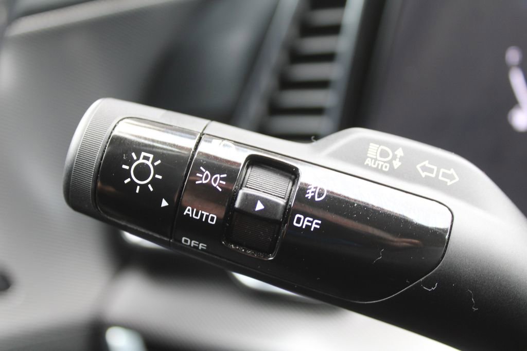 Used 2024 Kia Sportage SX image 29