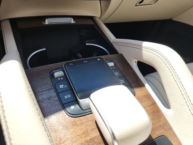 Used 2021 Mercedes-Benz GLS 450 4MATIC image 33