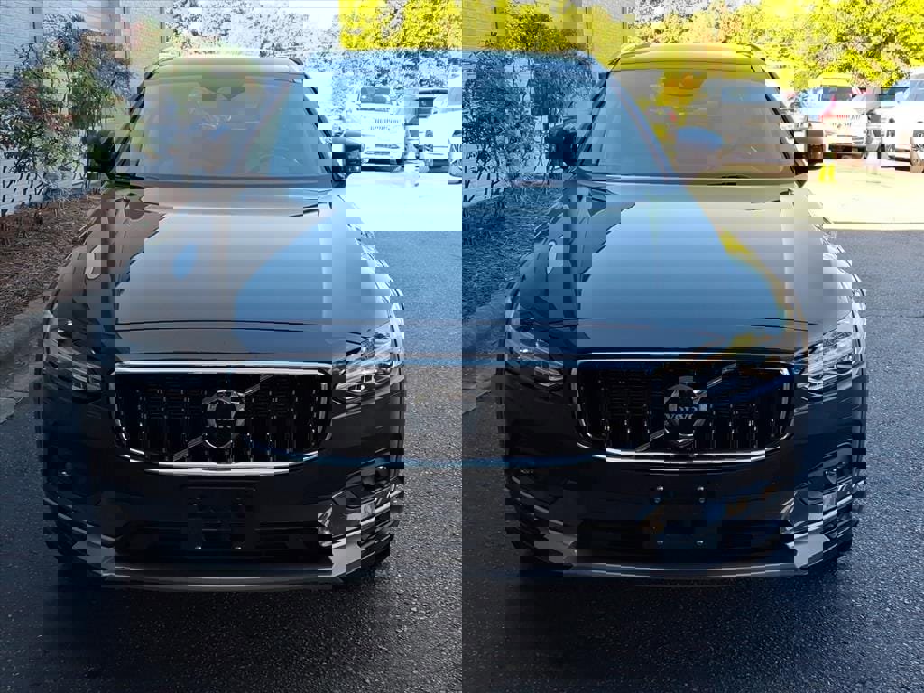 Certified 2021 Volvo V90 T6 Cross Country w/ Climate Package image 11