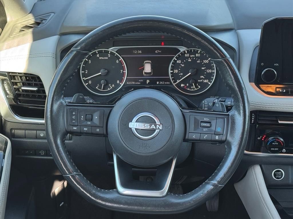 Used 2023 Nissan Rogue SL w/ SL Premium Package image 15