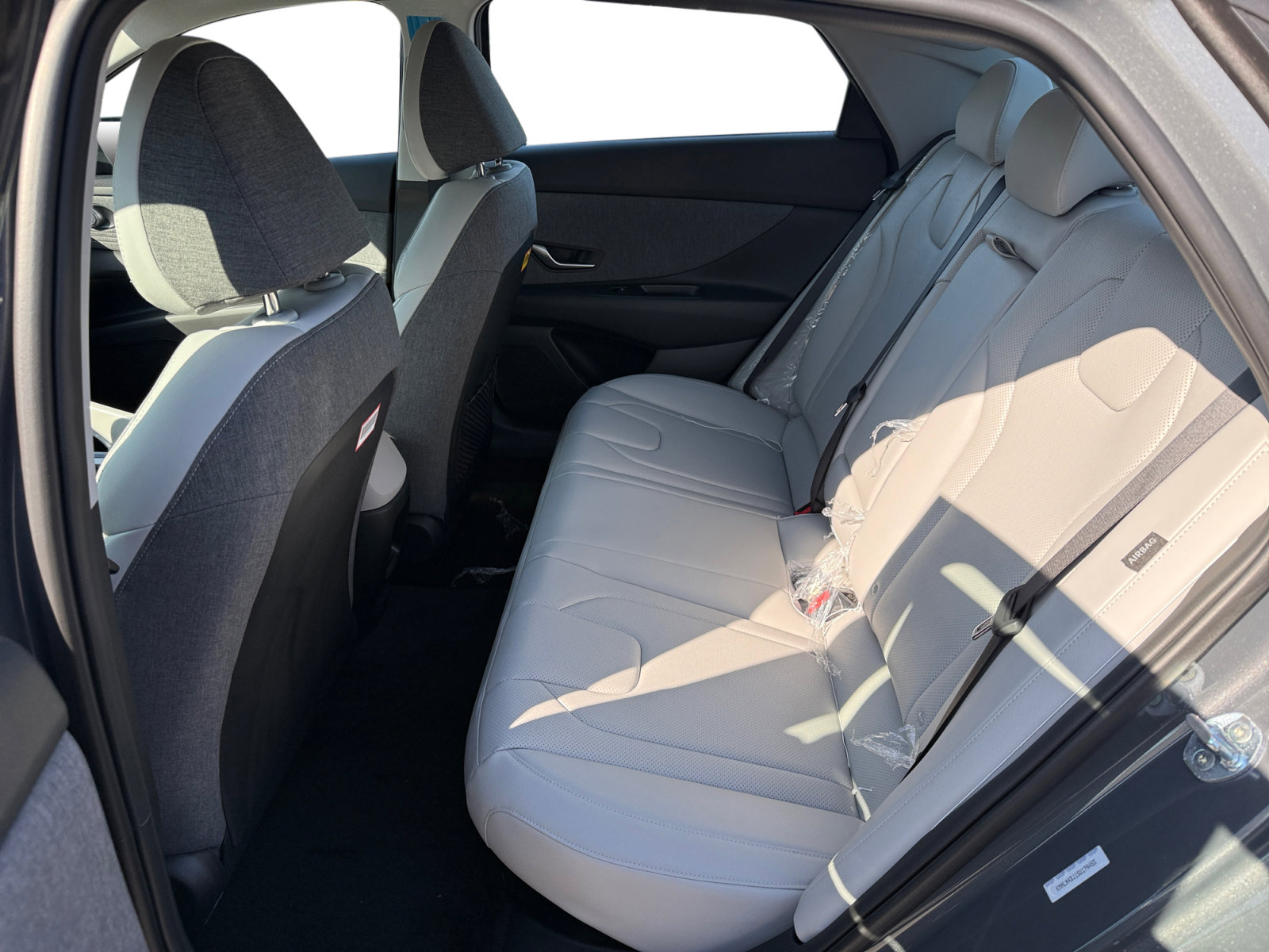 New 2025 Hyundai Elantra Limited image 16