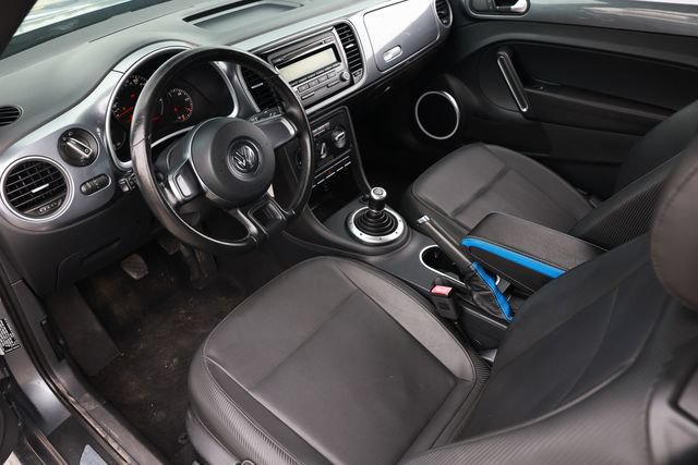 Used 2012 Volkswagen Beetle 2.5 FWD image 6