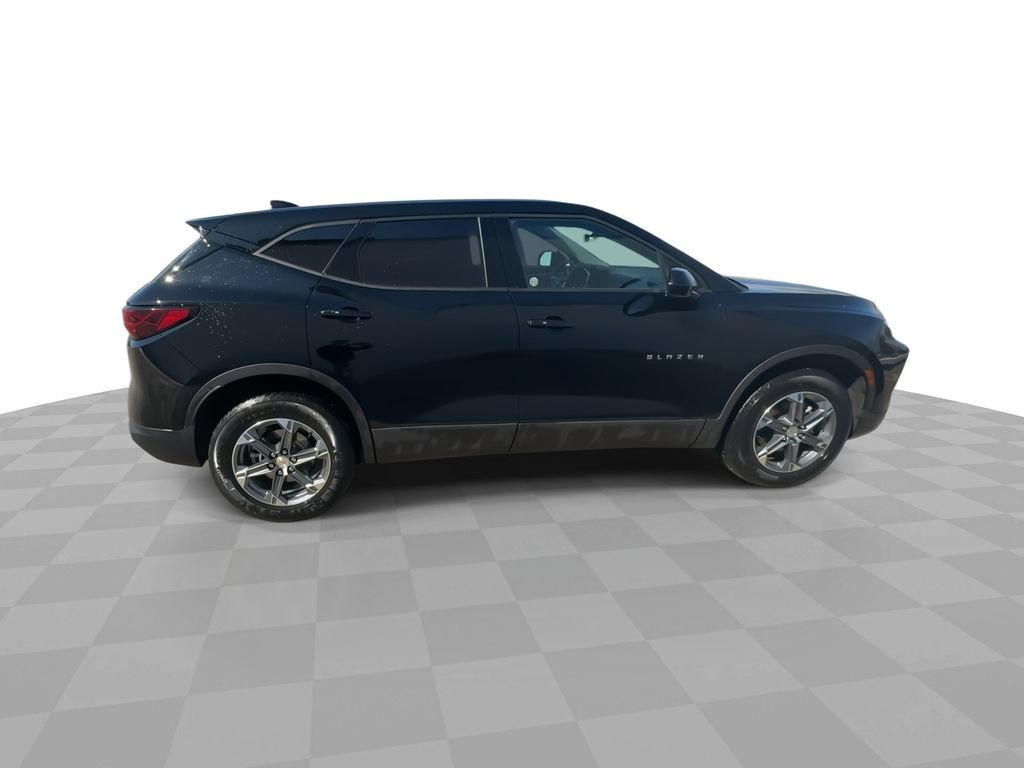 Certified 2025 Chevrolet Blazer LT image 9