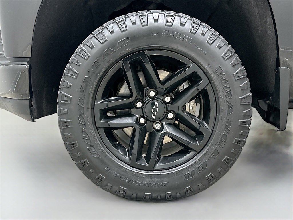 Used 2021 Chevrolet Silverado 1500 LT Trail Boss w/ Convenience Package II image 30