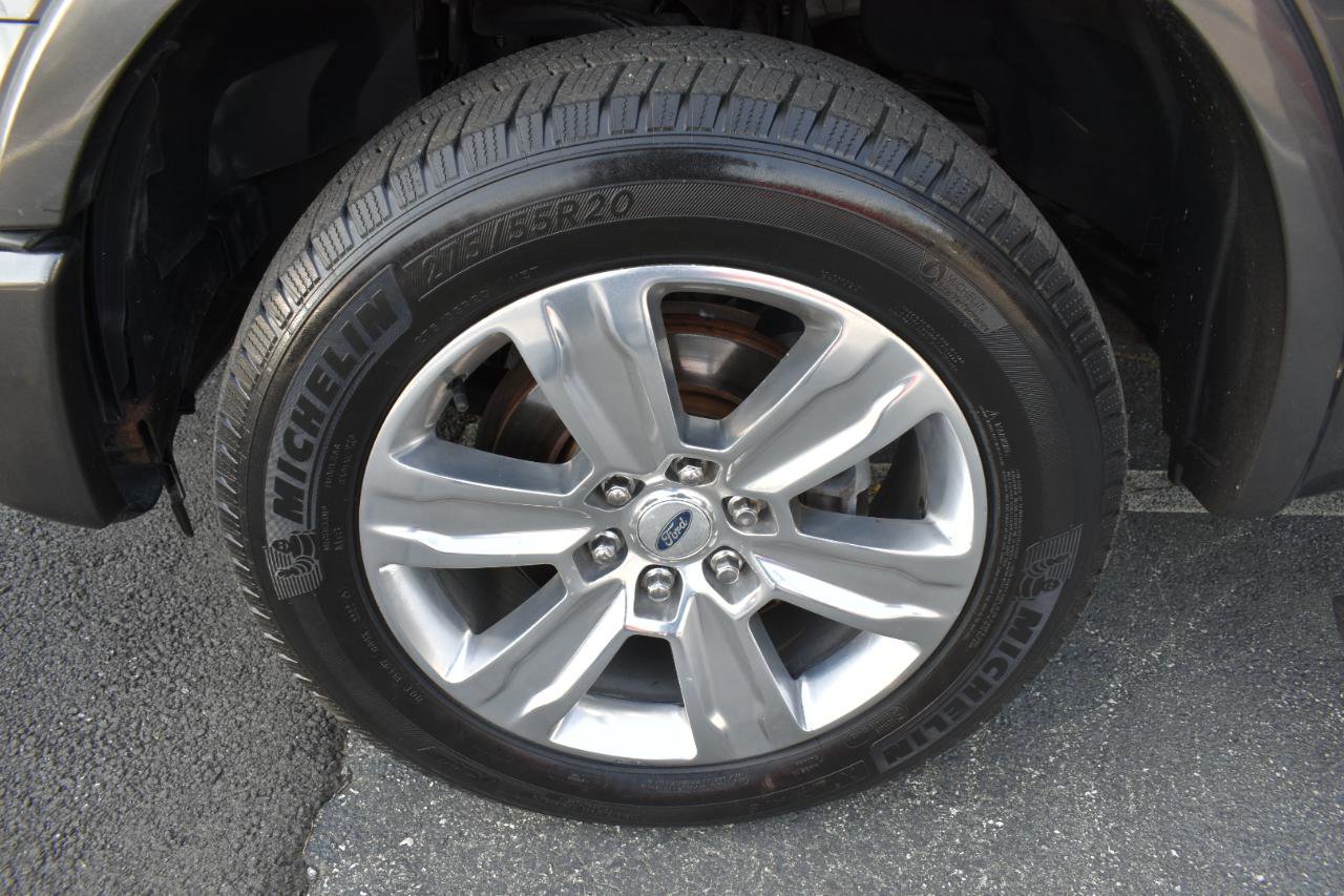 Used 2015 Ford F150 Platinum w/ Equipment Group 701A Luxury AWD/4WD image 31