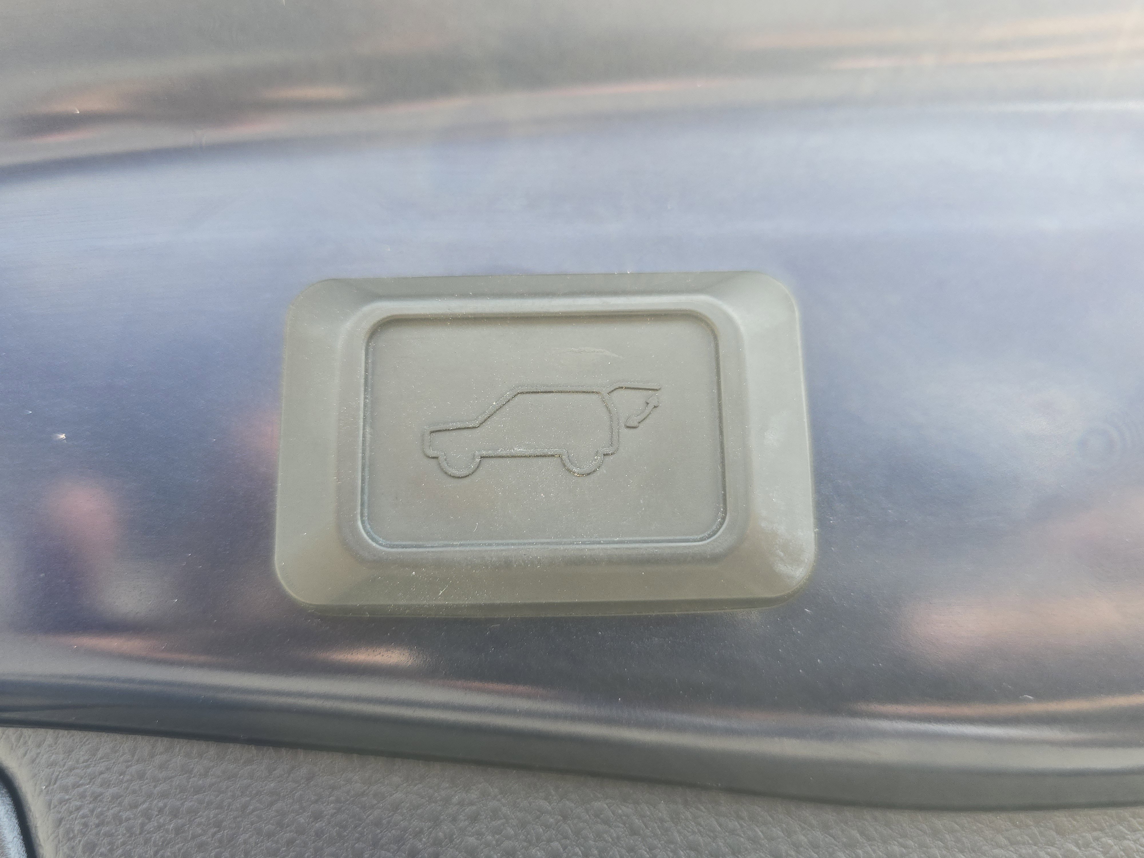 Used 2020 Toyota RAV4 Limited image 16