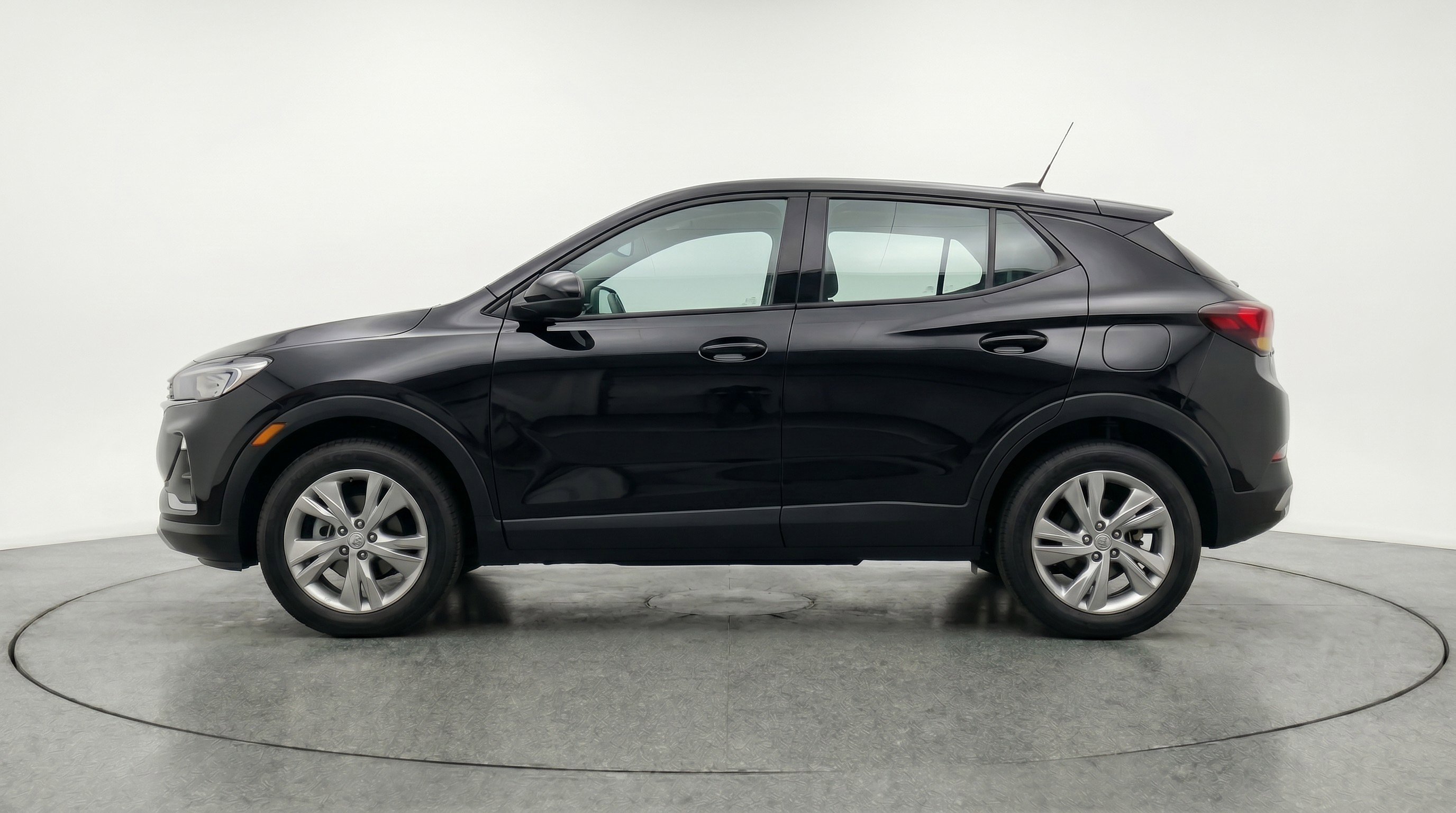 Used 2025 Buick Encore GX Preferred AWD/4WD image 5