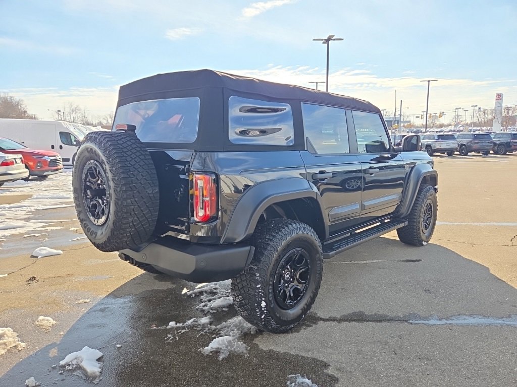 Used 2023 Ford Bronco Wildtrak image 9