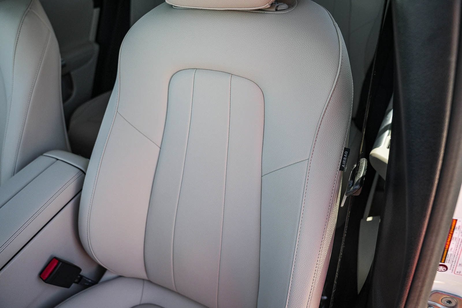 Certified 2025 Mercedes-Benz GLA 250 4MATIC image 24