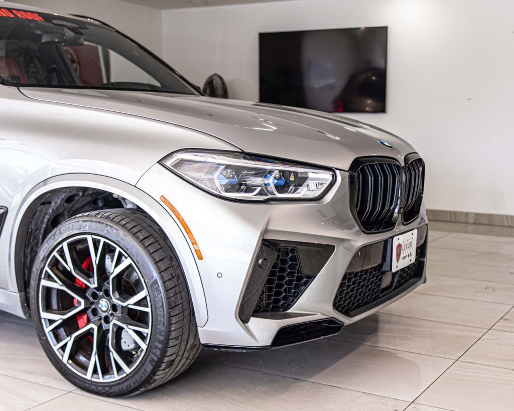 Used 2022 BMW X5 M Competition image 3