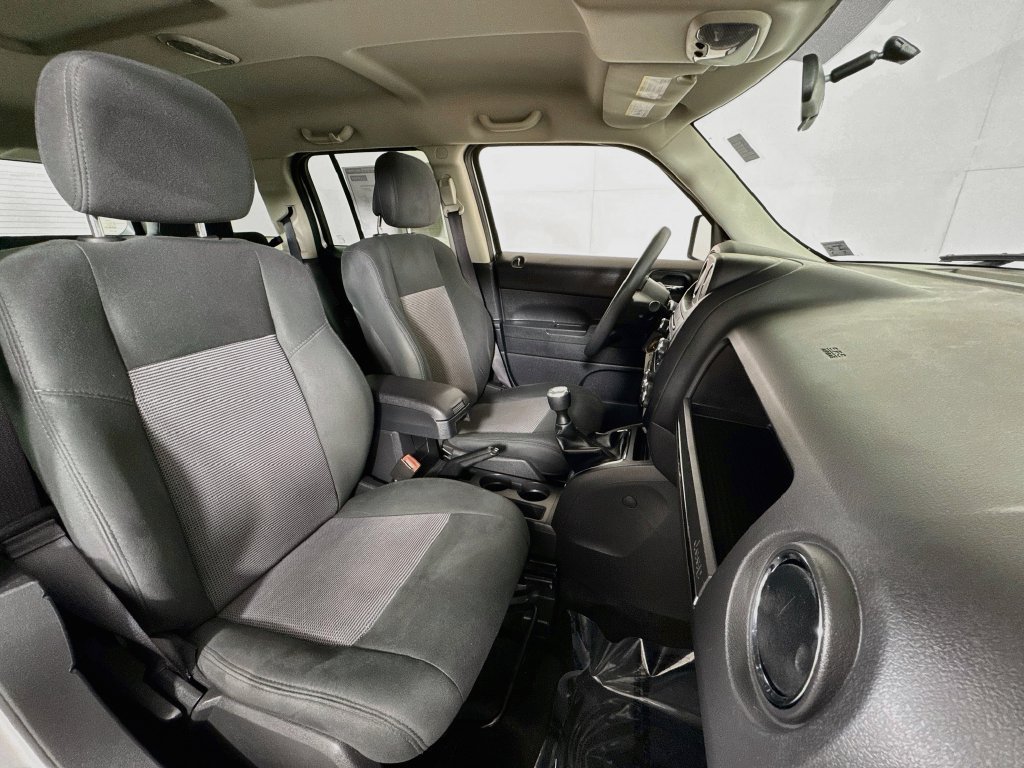 Used 2013 Jeep Patriot Sport FWD image 24