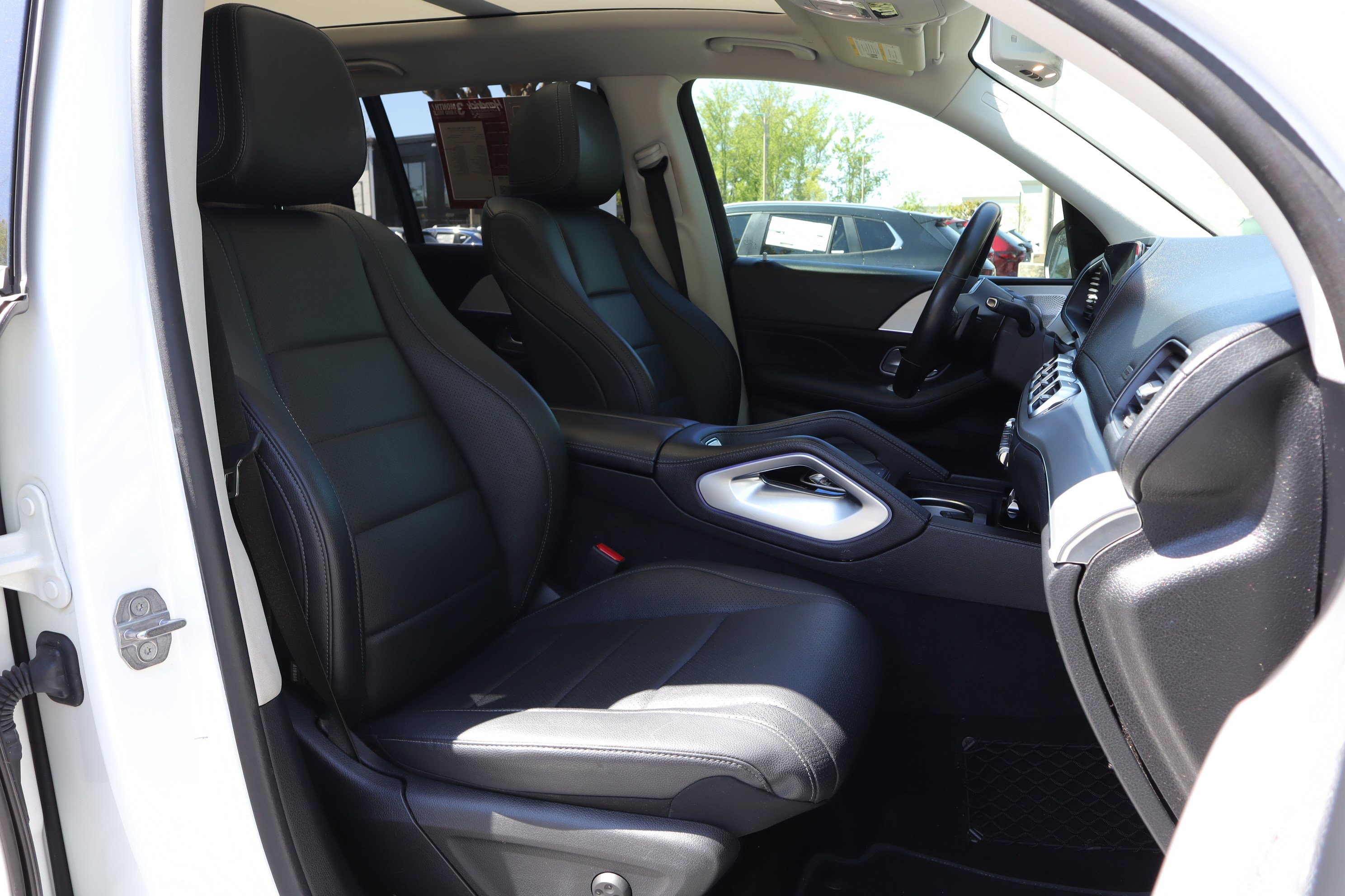 Used 2020 Mercedes-Benz GLS 450 4MATIC image 31