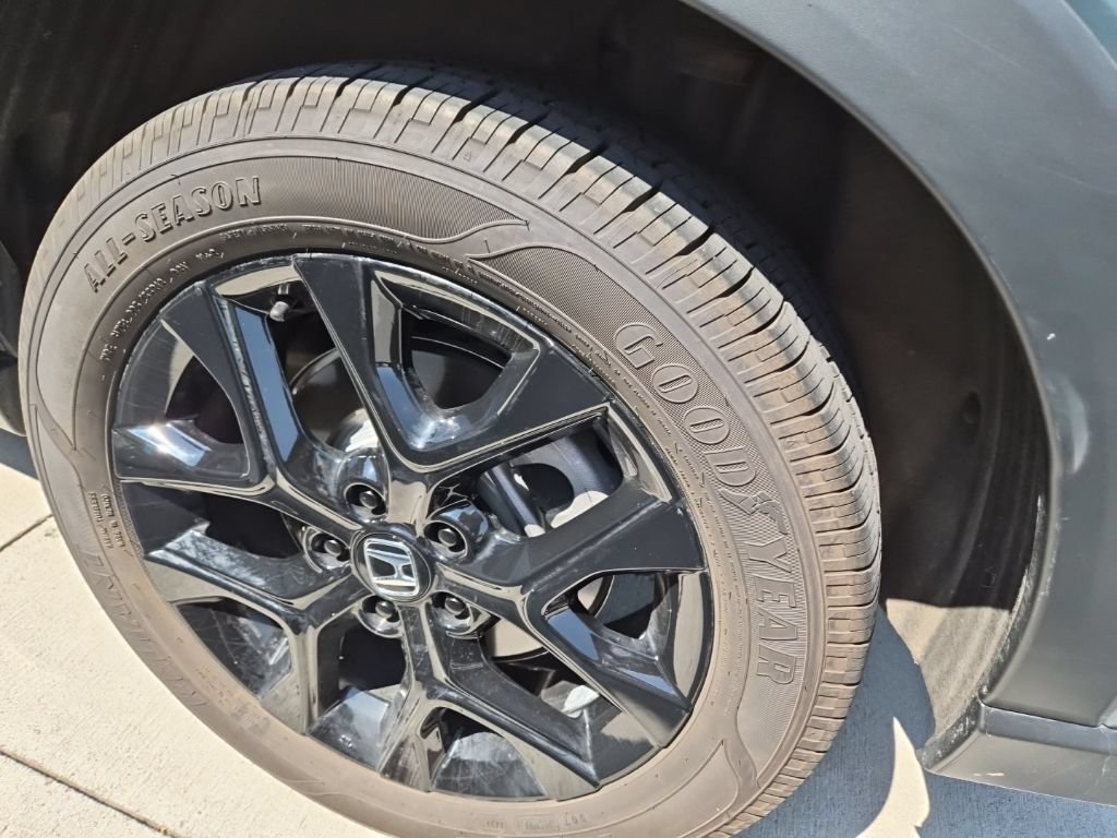Used 2024 Honda HR-V Sport image 11