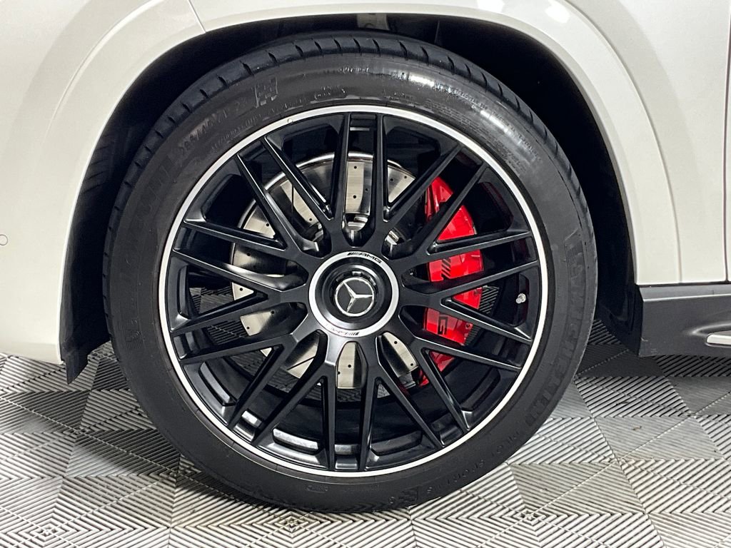 Used 2023 Mercedes-Benz GLS 63 AMG 4MATIC image 30