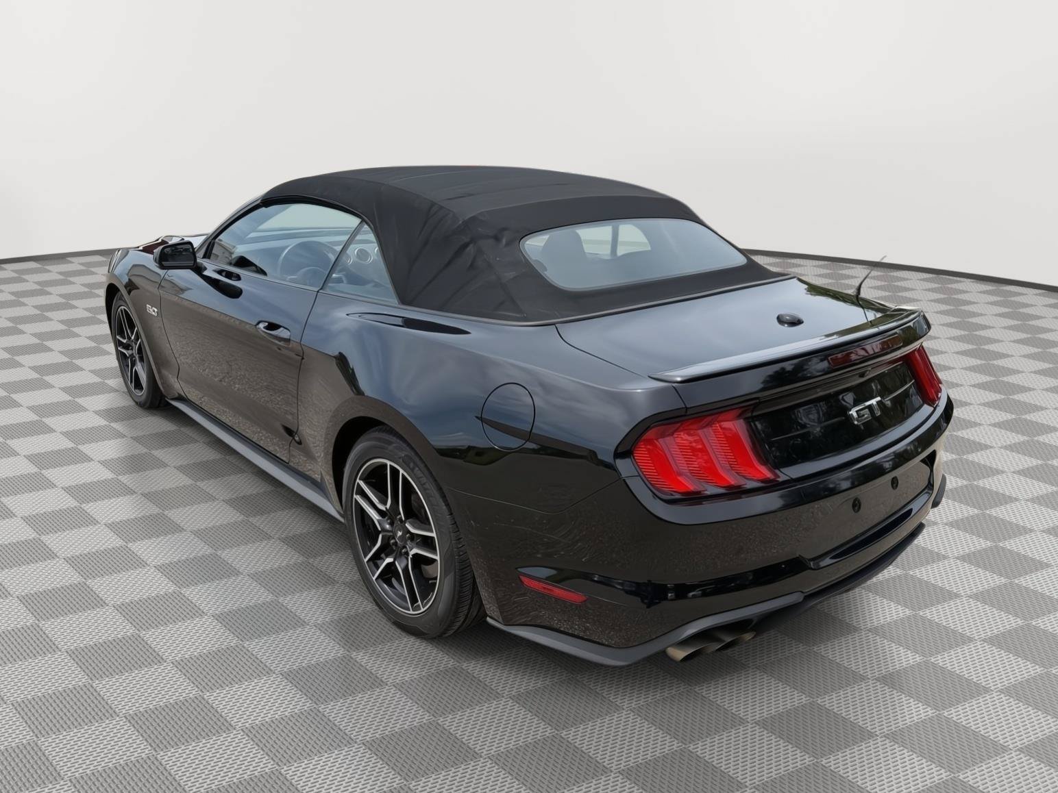 Used 2019 Ford Mustang GT Premium w/ Equipment Group 401A RWD image 21