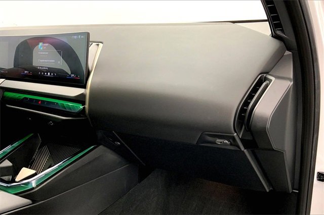 Used 2025 BMW X3 xDrive30i w/ Premium Package image 16