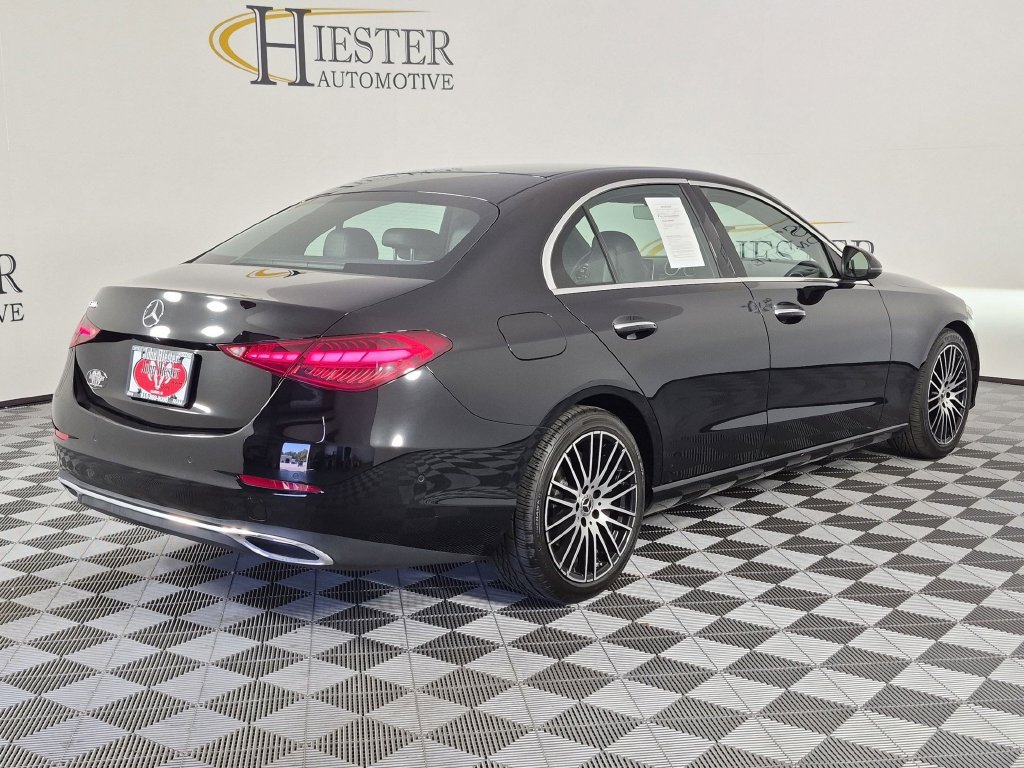 Used 2024 Mercedes-Benz C 300 Sedan image 4