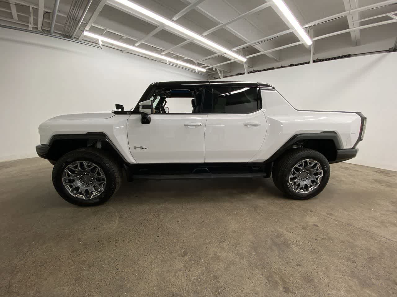 Used 2024 GMC Hummer EV 3X w/ Battery Pack, 24 Module Pack AWD/4WD image 3