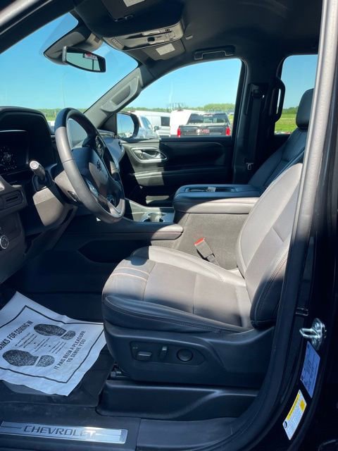 Used 2023 Chevrolet Suburban RST image 15
