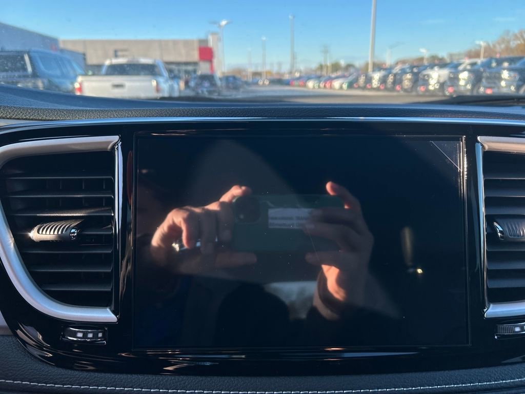 New 2026 Chrysler Pacifica Select w/ S Appearance Package image 16