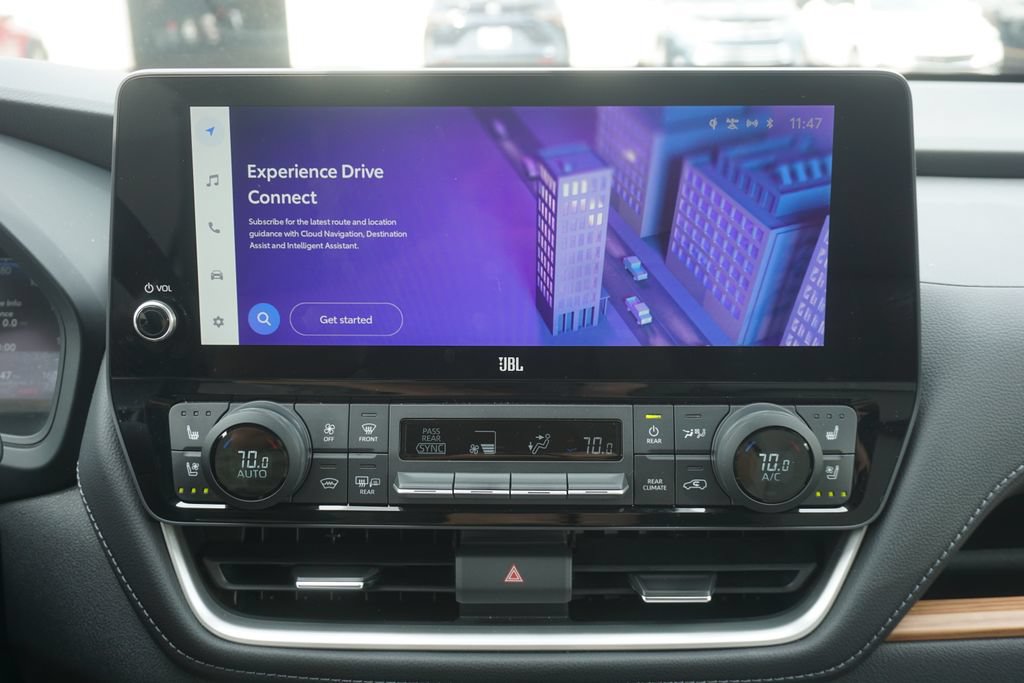 Used 2024 Toyota Grand Highlander AWD image 13