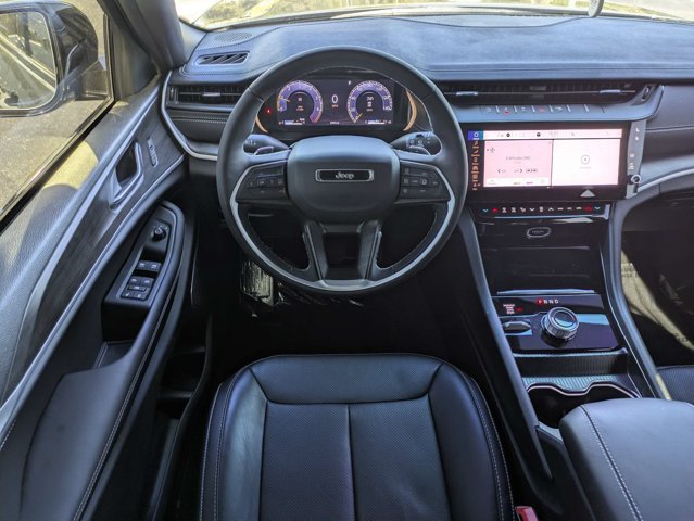 Used 2026 Jeep Grand Cherokee Limited AWD/4WD image 17