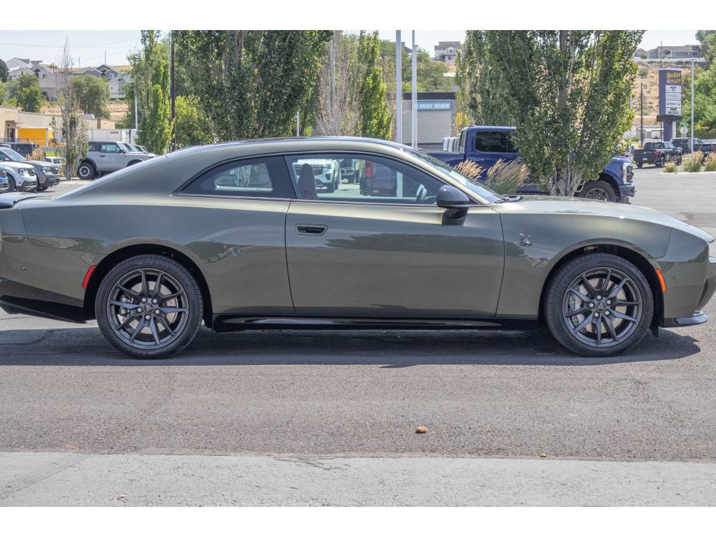 Used 2026 Dodge Charger Scat Pack AWD/4WD image 2