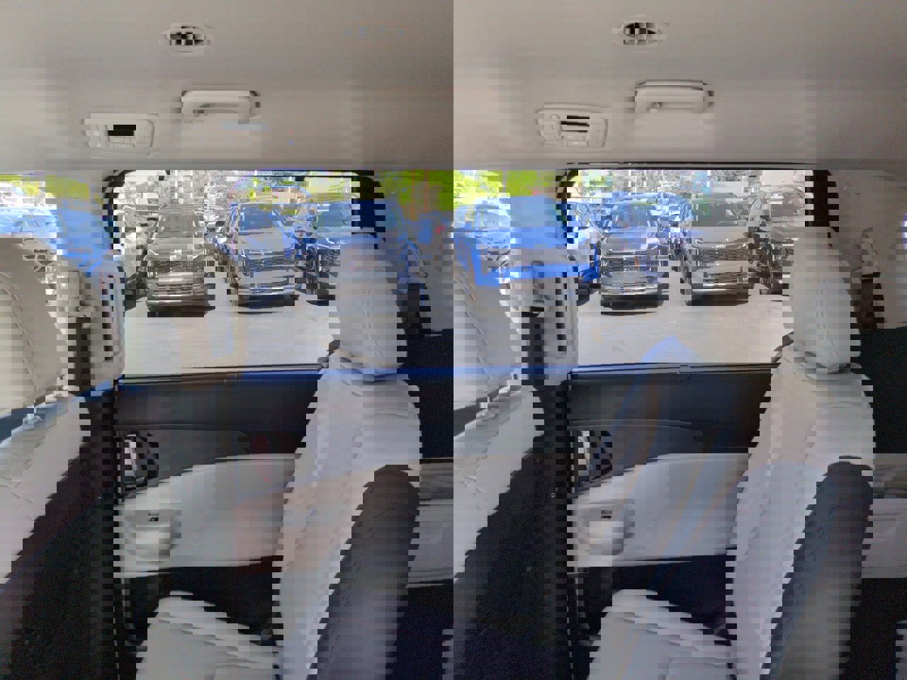 New 2026 Kia Carnival EX image 33