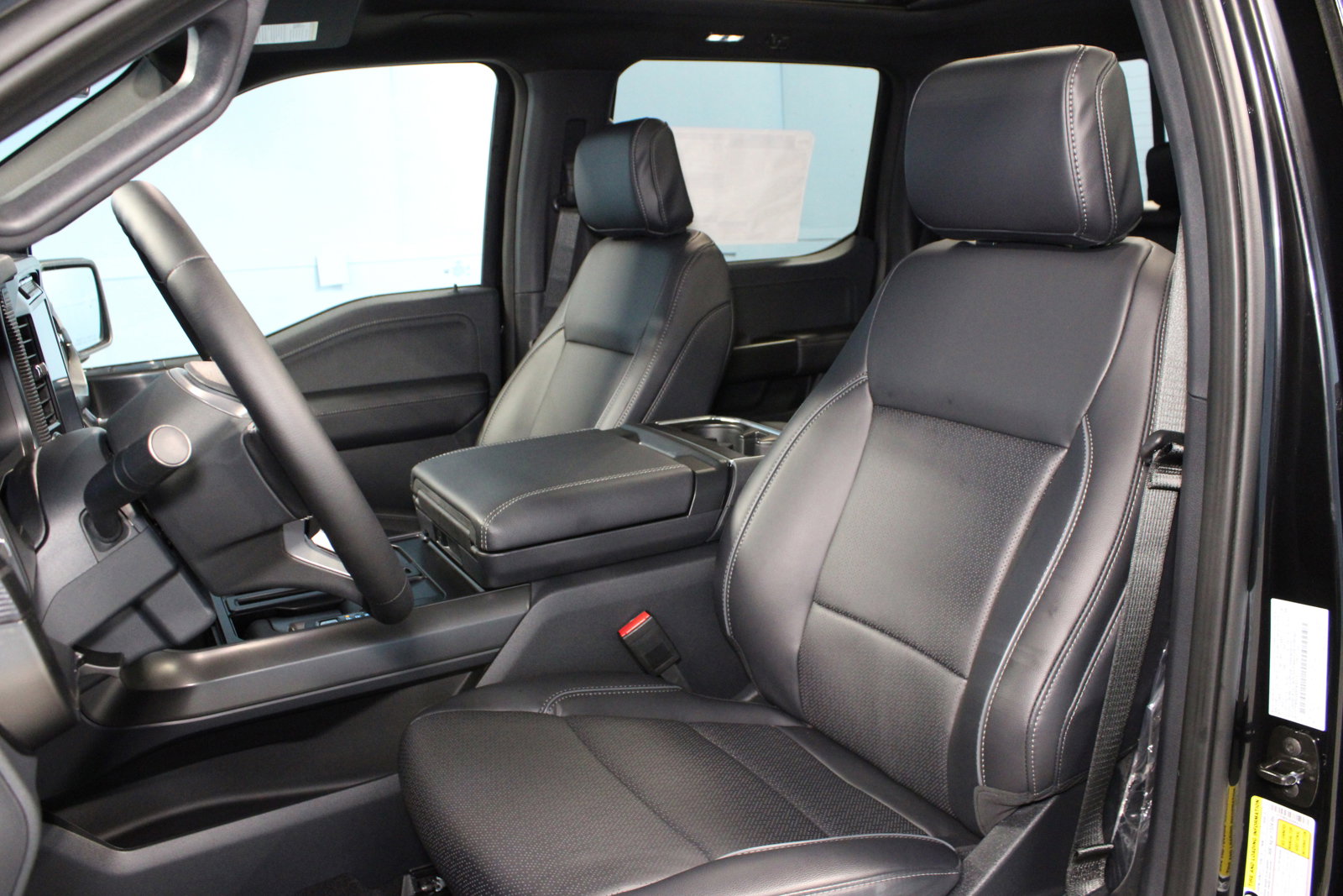 New 2025 Ford F150 Lariat w/ Equipment Group 502A High AWD/4WD image 3