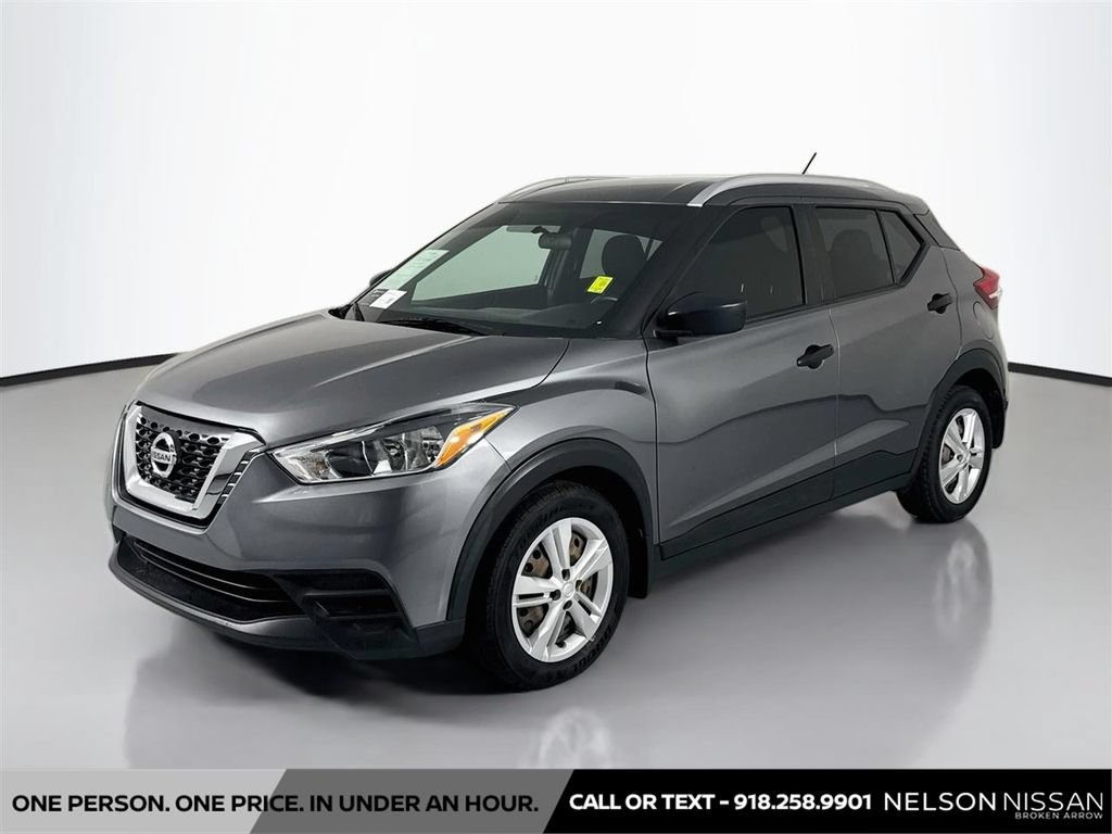 Used 2019 Nissan Kicks S FWD image 1