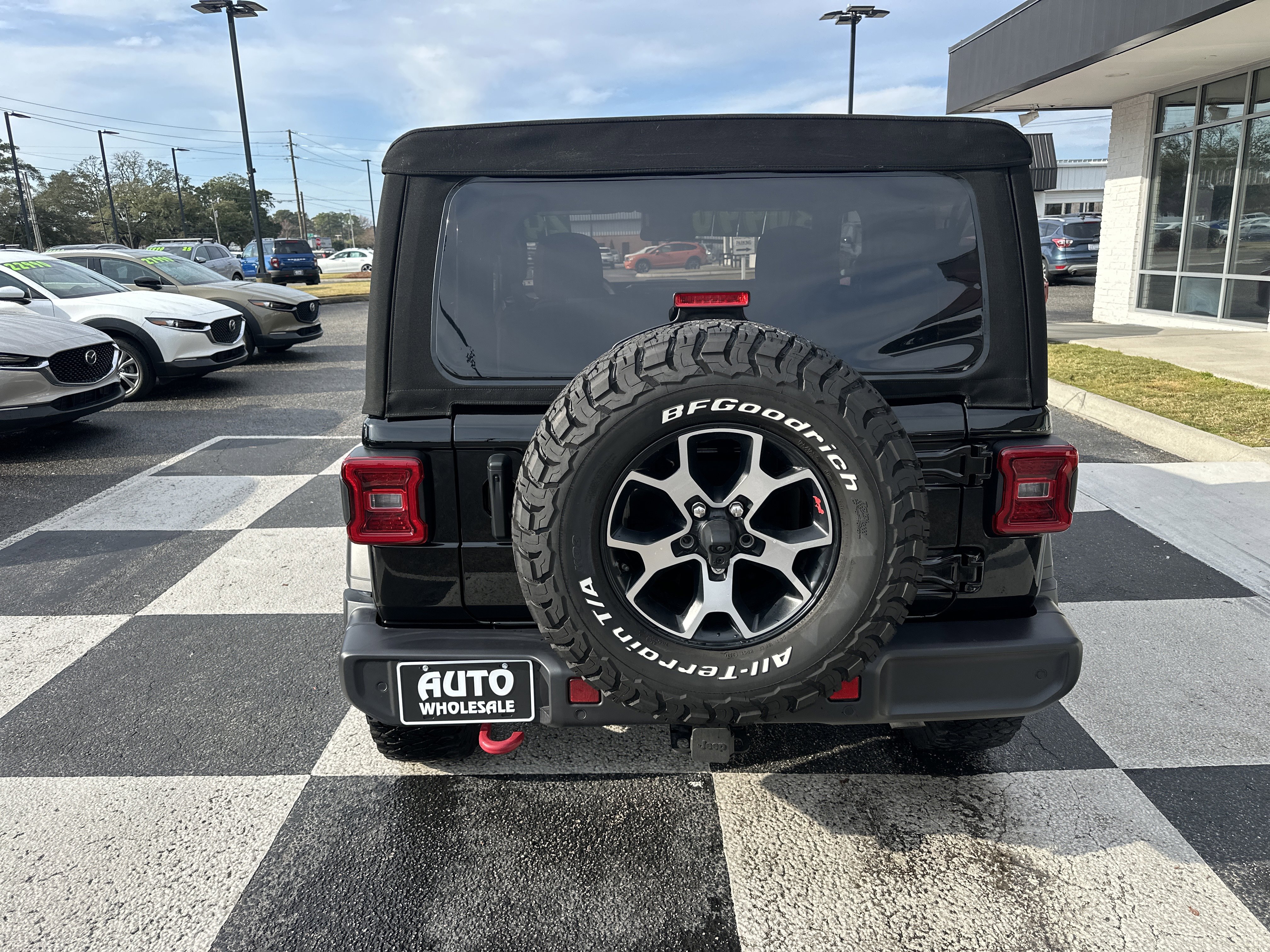 Used 2024 Jeep Wrangler Sport S image 4