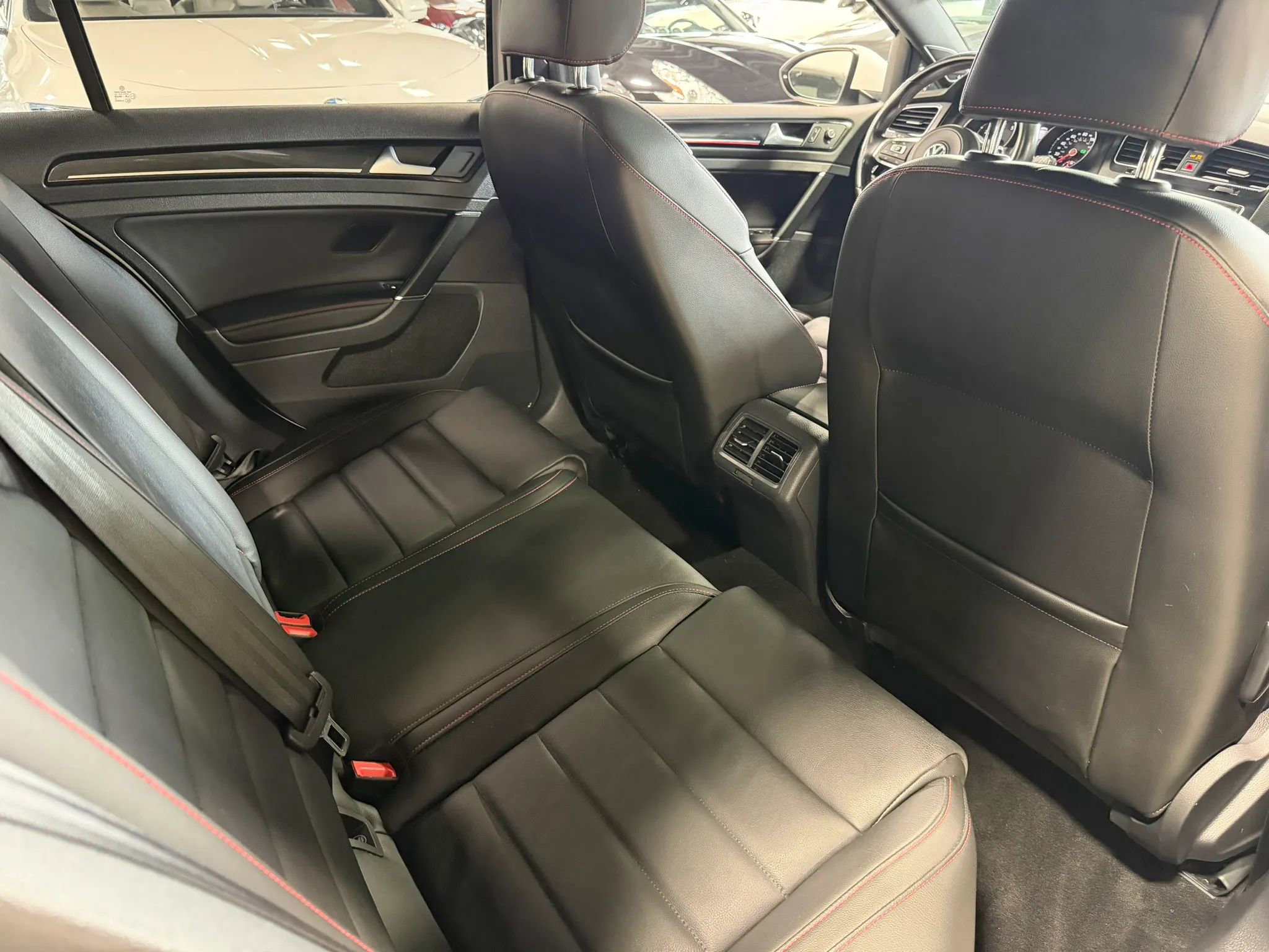 Used 2017 Volkswagen GTI Autobahn FWD image 26