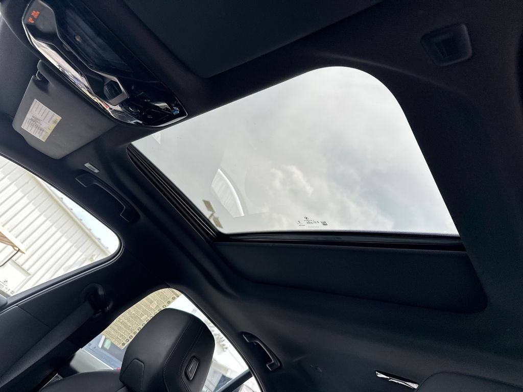 Used 2025 BMW 530i RWD image 34