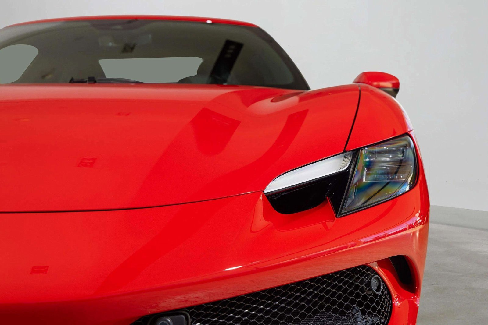 Used 2022 Ferrari 296 GTB image 40