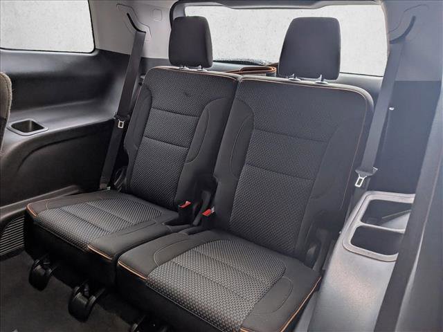 Used 2023 GMC Acadia AT4 image 20