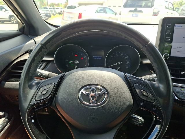 Used 2019 Toyota C-HR XLE FWD image 23