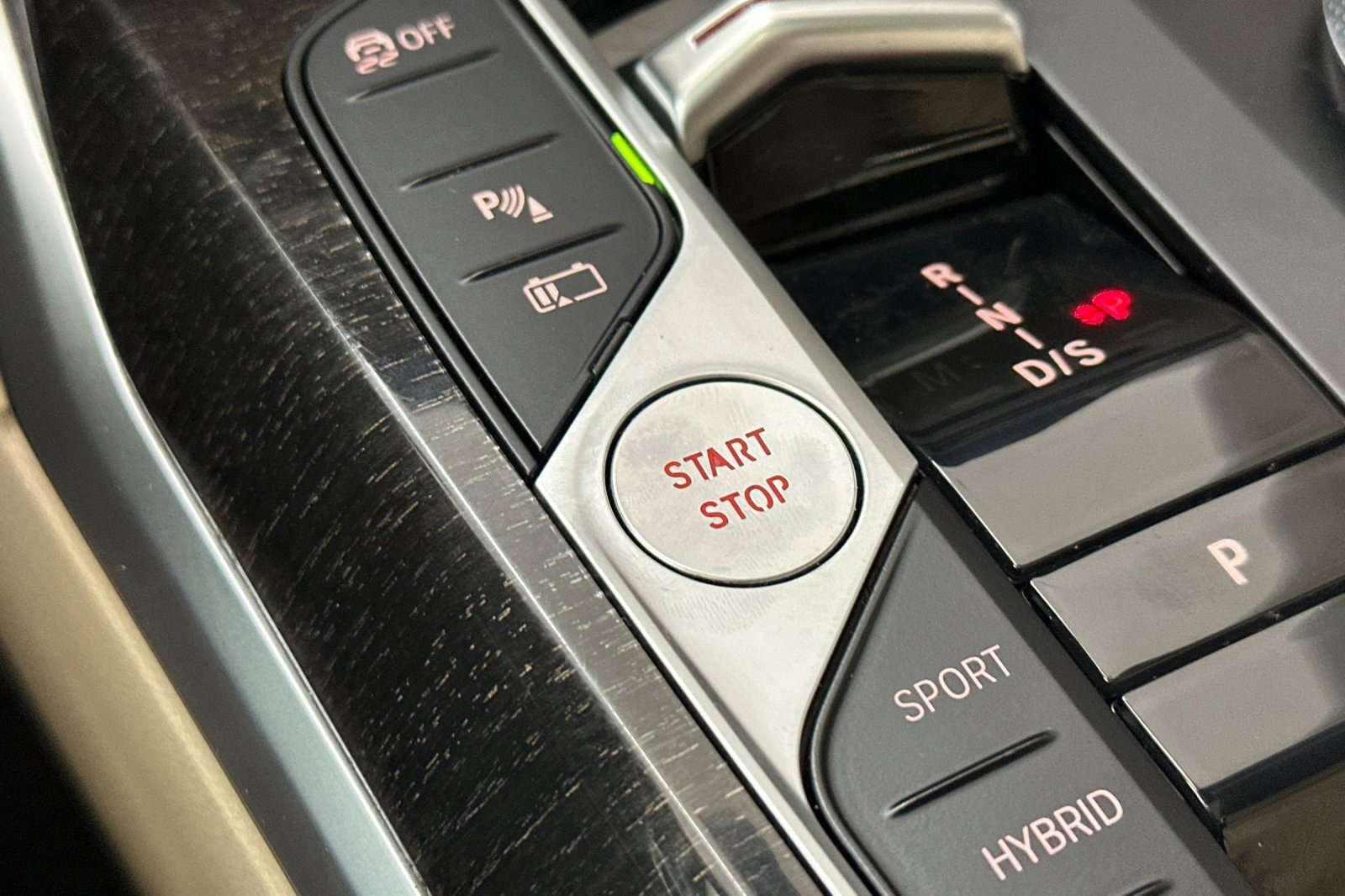 Certified 2023 BMW 330e w/ M Sport Package image 32