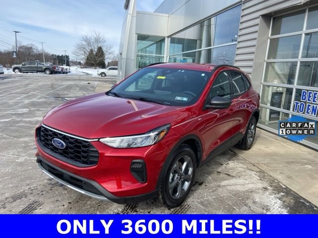 Used 2025 Ford Escape ST-Line w/ Tech Pack #1 image 2