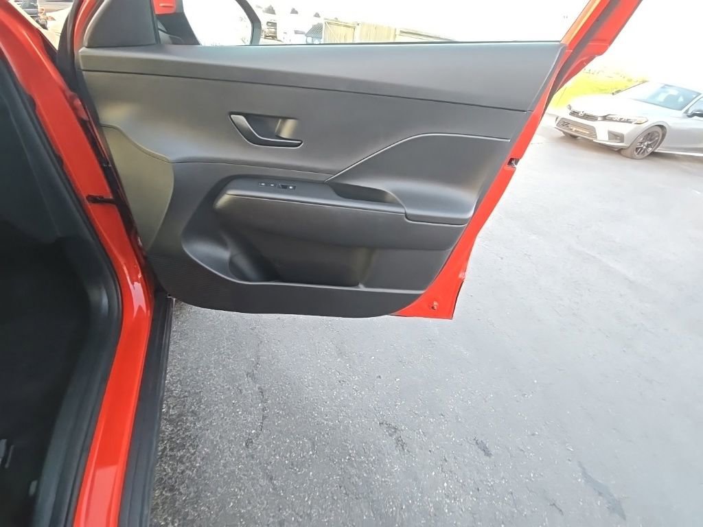 Used 2024 Hyundai Kona SEL AWD/4WD image 27