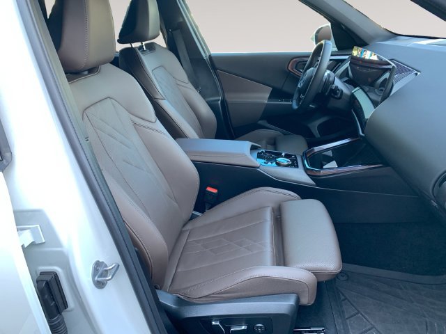 Used 2025 BMW X3 xDrive30i w/ Convenience Package AWD/4WD image 15