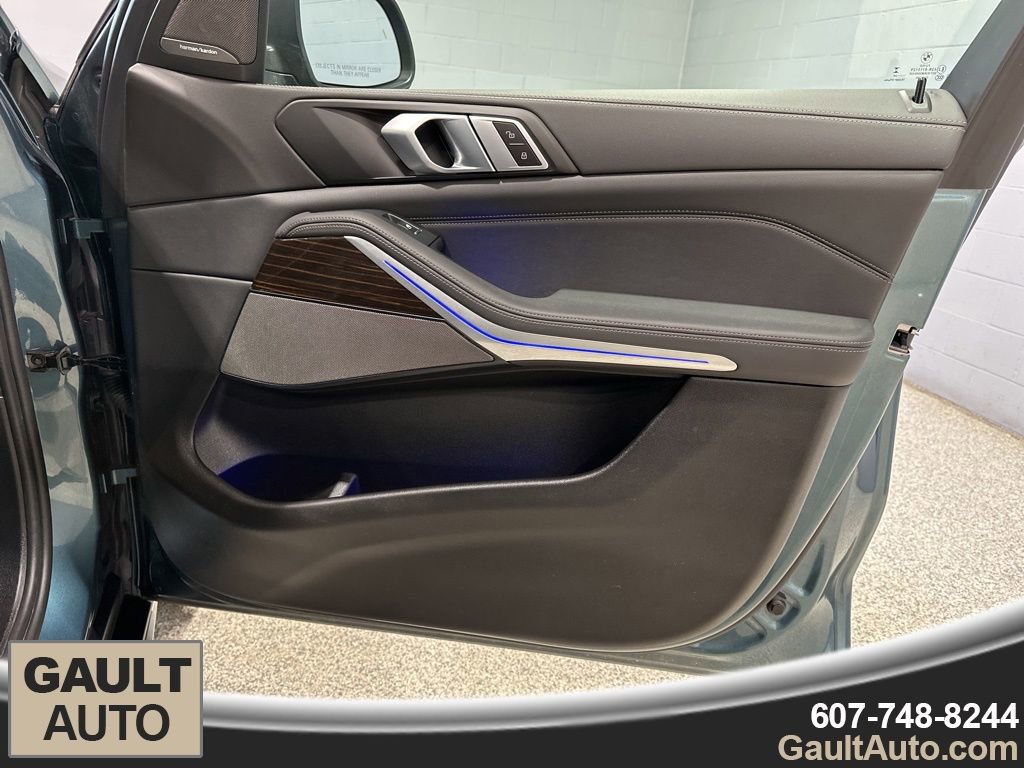 Certified 2024 BMW X5 xDrive40i w/ Premium Package image 17